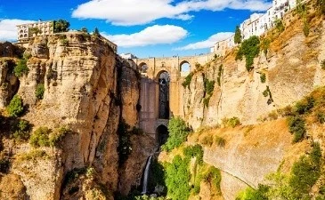 Visite Andalucía en tren